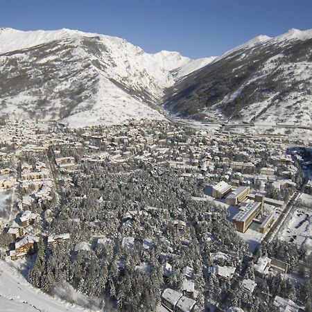 Residence La Tana Del Ghiro Bardonecchia Exterior photo